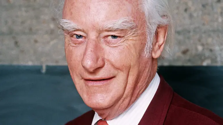 Mike fay. Фрэнсис крик. Crick. Уотсон и крик. Dr. f. h. c. Crick.